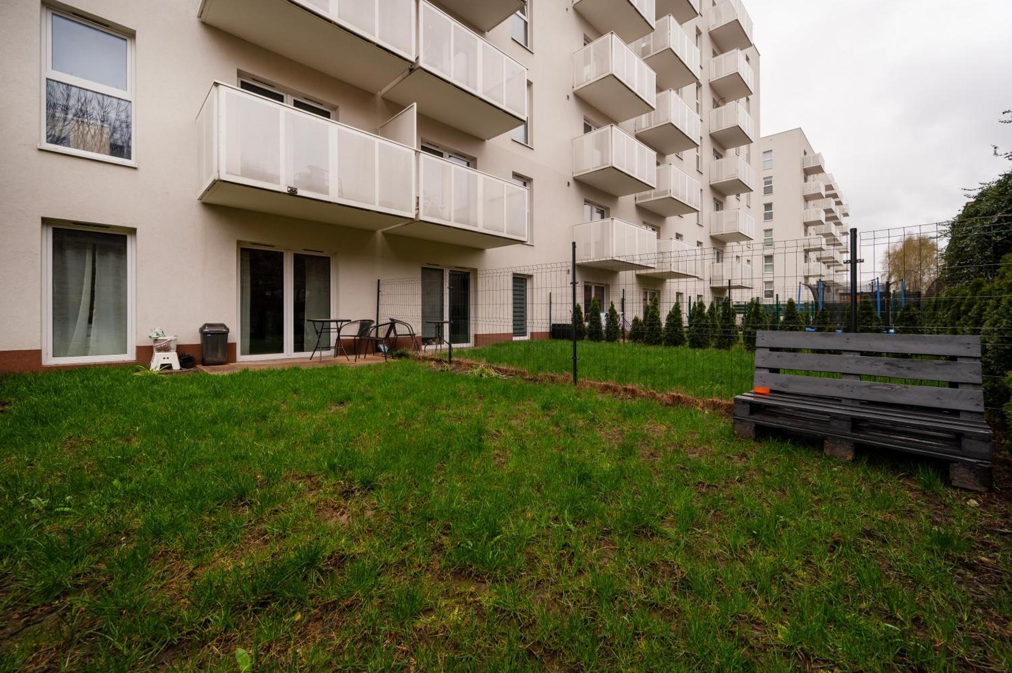 Hideaway Apartment - Terrace With Garden & Parking- By Rentujemy Łódź Eksteriør billede